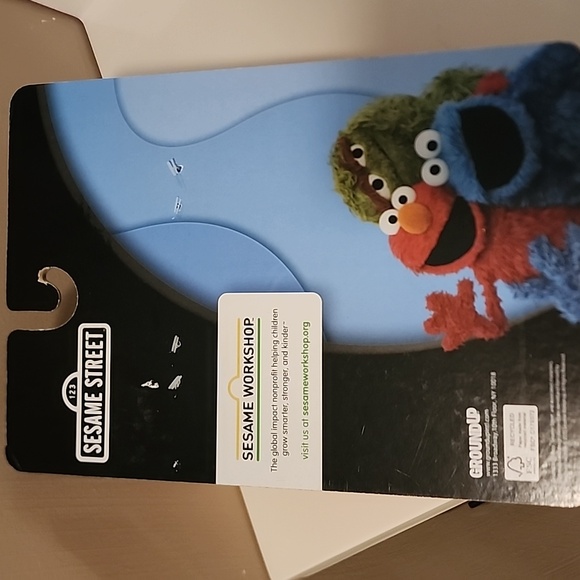 Sesame Street Elmo Red Slippers Women's Small NWT - Picture 5 of 6